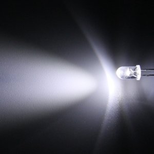 LED 5mm stud. bílá 10000mcd/30° čirá Hebei 530PWC